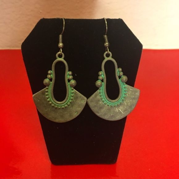 Vintage Authentic Turquoise African Inspired Earrings - Picture 1 of 1